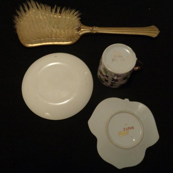 PAST ROMANCE BALLETCORE VINTAGE CHINZ CUP 2 SM PLATES OLD HAIRBRUSH LOT - Picture 8 of 8